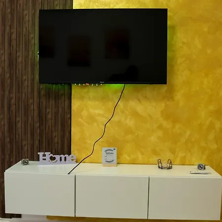 Apartman M&th Foca-free Parking Garage *